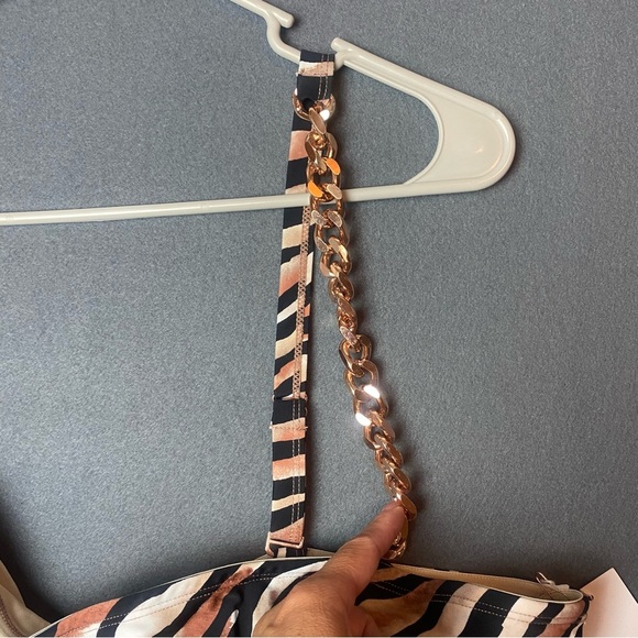 NEW LYSA Sexy PLUS Size 3X Tiger Print Cutout Swimsuit with Chain Accent - Picture 6 of 12